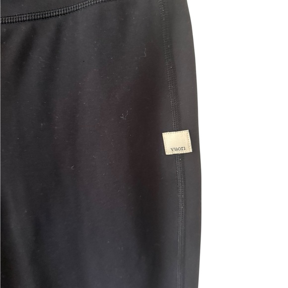 Vuori women's  daily legging black size large - Picture 2 of 3